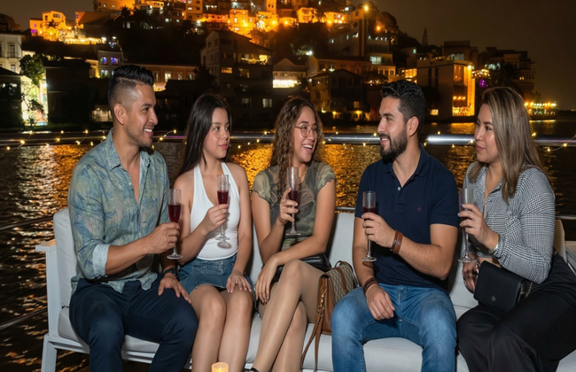 Guayas River Catamaran Ride - Unforgettable night - - Photo 4